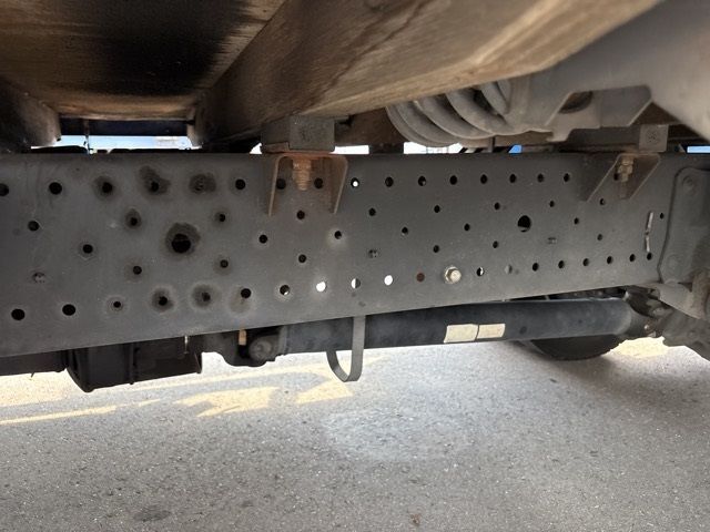 2011 Isuzu Elf ヒラ auction photo 12