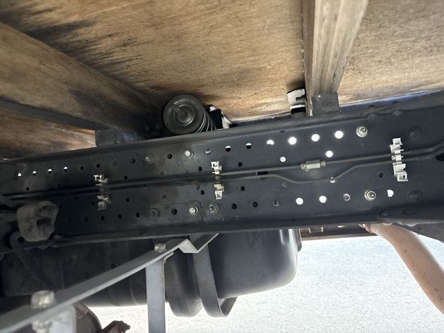 2011 Isuzu Elf ヒラ auction photo 18