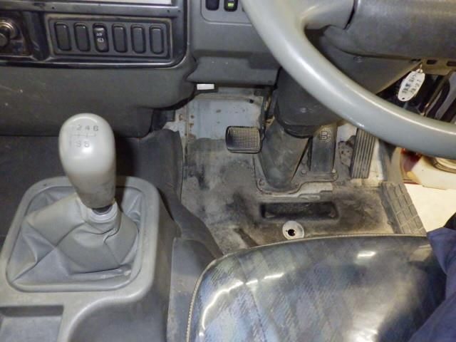 2002 Mitsubishi Fuso Fighter mixer auction photo 7