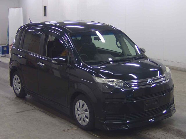 2013 Toyota Spade G Japan auction vehicle