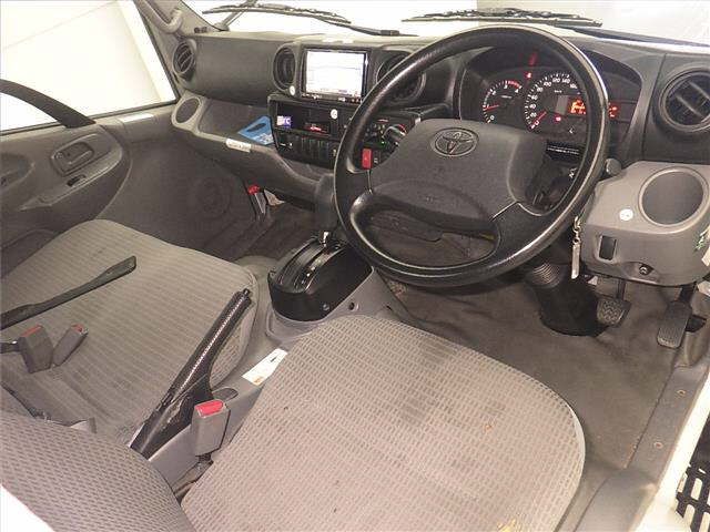 2019 Toyota Dyna 2-ton Full Just Low D-TB PC auction photo 3
