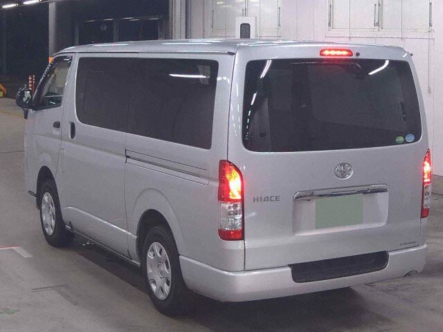 2019 Toyota Hiace Long DX GL Package 4WD auction photo 2