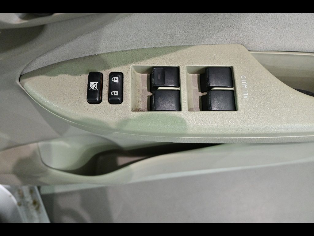 2008 Toyota Corolla Axio X HID Selection auction photo 12
