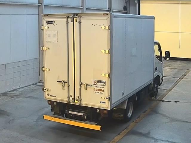 2017 Toyota Dyna Van auction photo 2