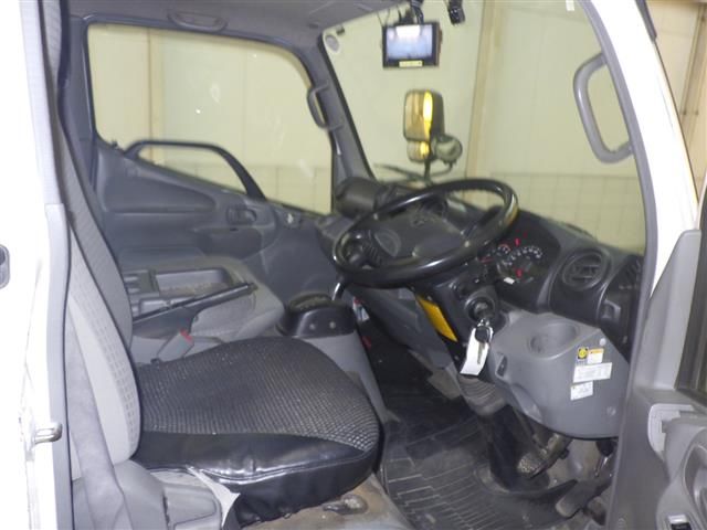 2017 Toyota Dyna Van auction photo 6