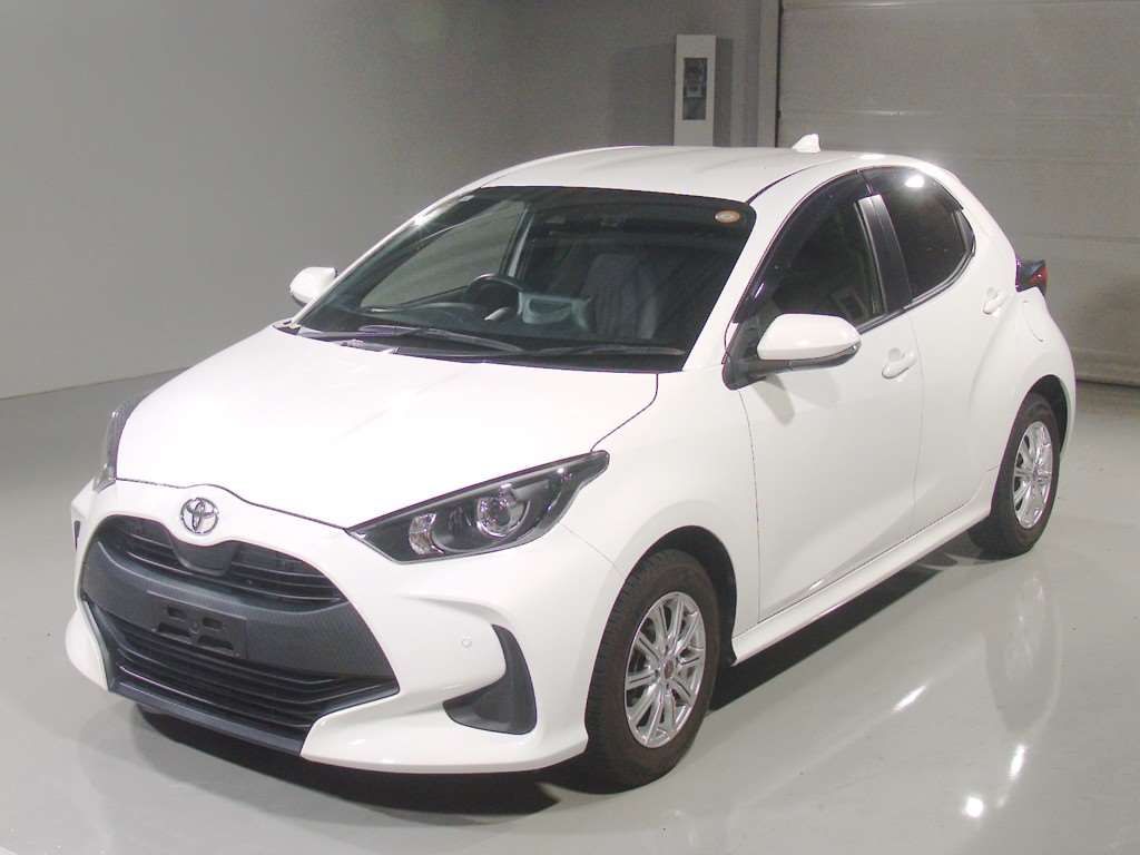 Japan Auction Vehicles 4 2021 Toyota Yaris G auction photo