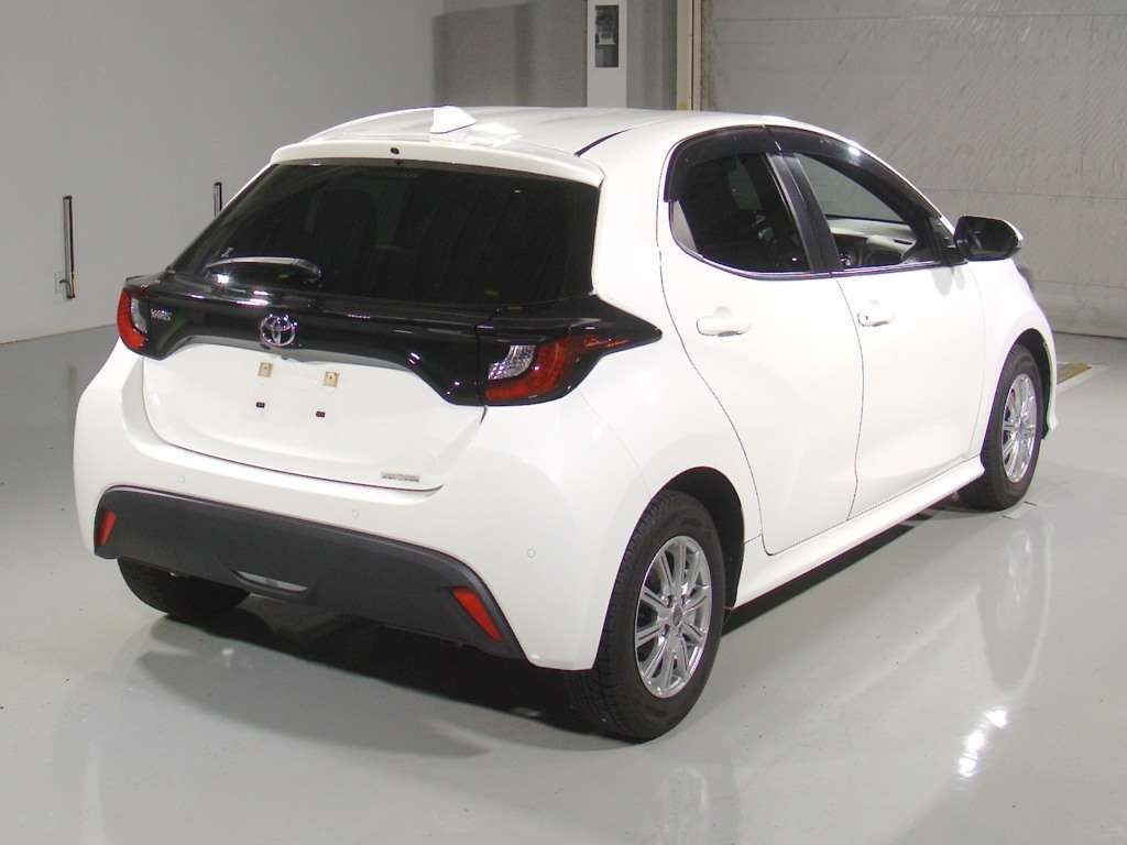 2021 Toyota Yaris G auction photo 2