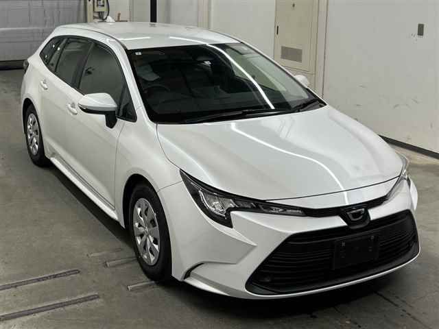 Japan Auction Vehicles 10 2023 Toyota Corolla Touring X auction photo