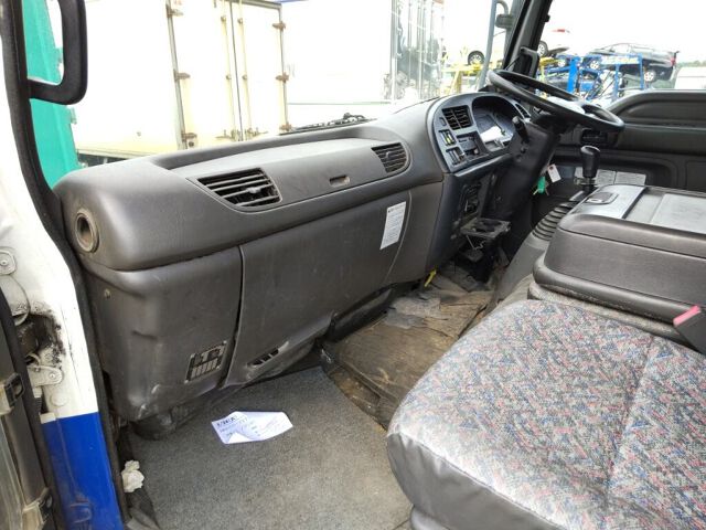 2006 Isuzu Forward auction photo 3