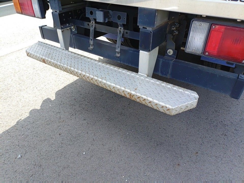 2018 Isuzu Elf auction photo 26