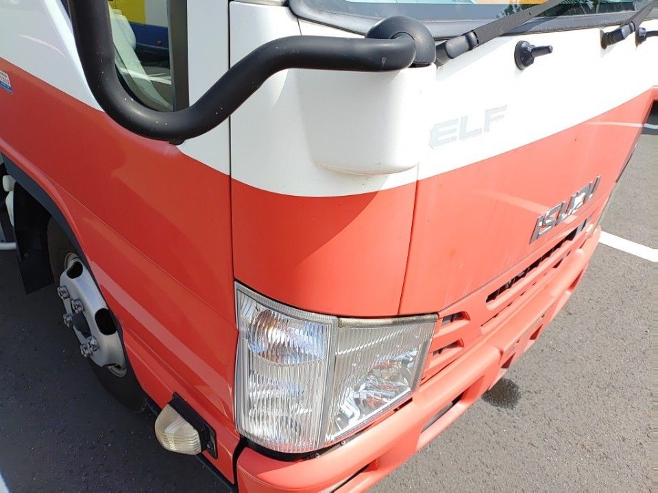 2018 Isuzu Elf auction photo 22