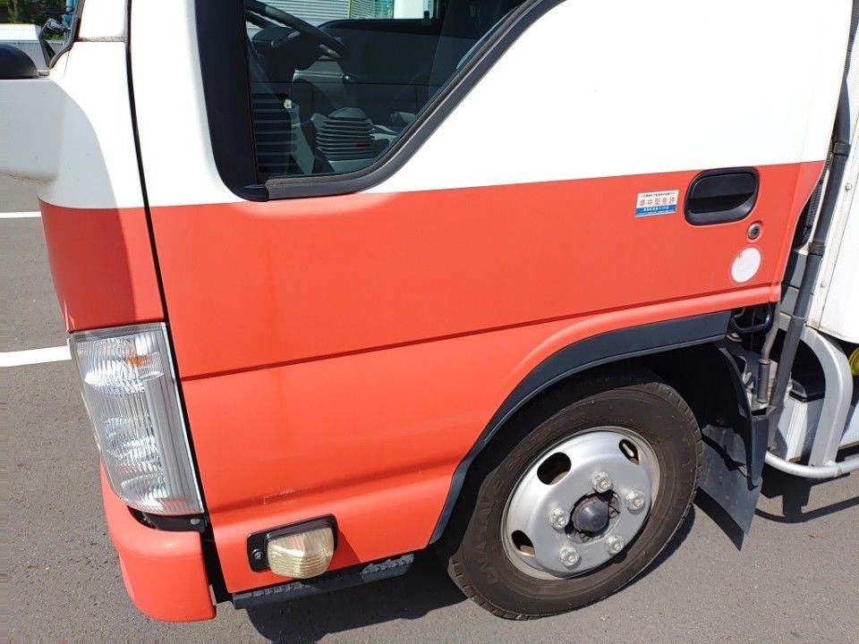 2018 Isuzu Elf auction photo 17
