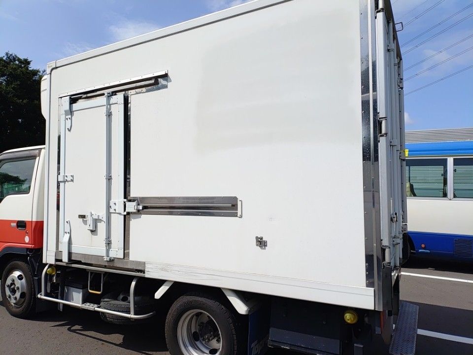 2018 Isuzu Elf auction photo 27