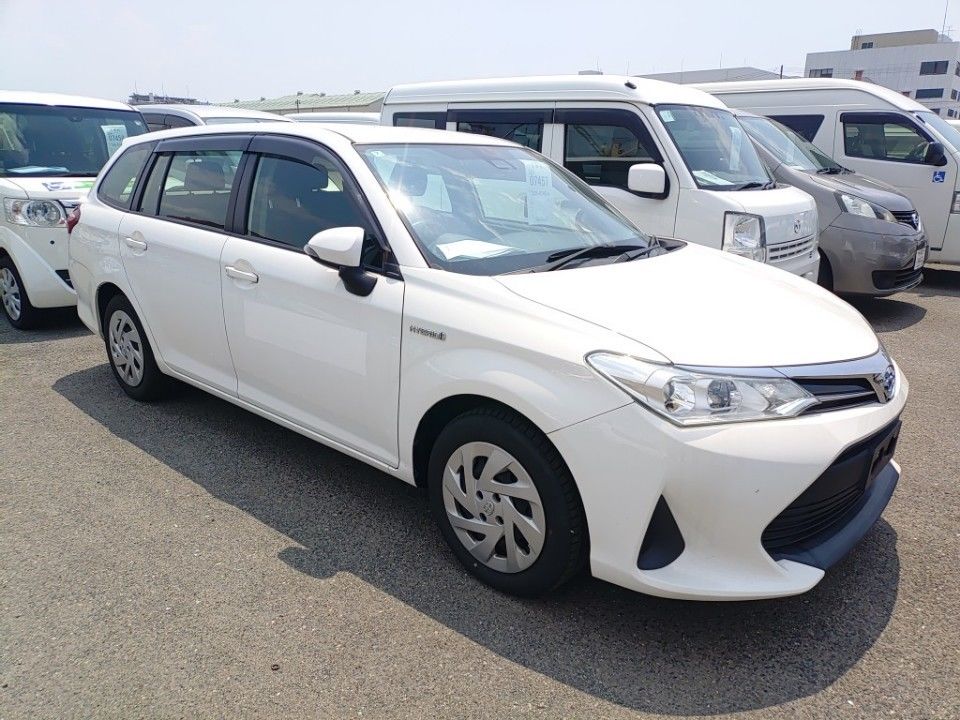 2020 Toyota Corolla Fielder auction photo 4