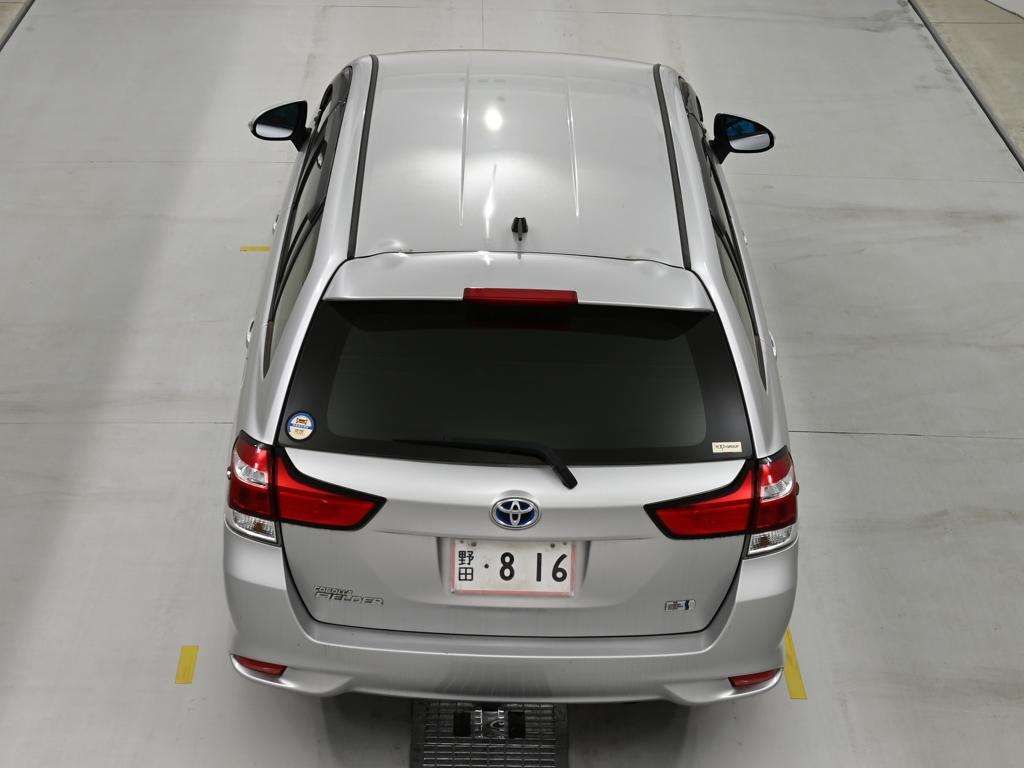 2022 Toyota Corolla Fielder ハイブリッド EX auction photo 8