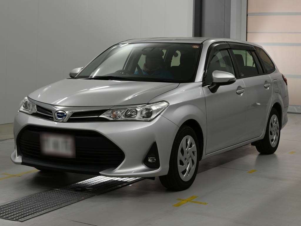 2022 Toyota Corolla Fielder ハイブリッド EX Japan auction vehicle