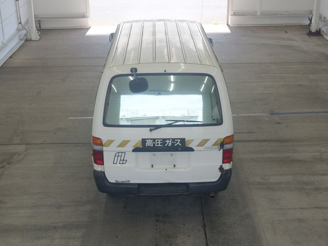 2001 Toyota Hiace Long DX auction photo 3