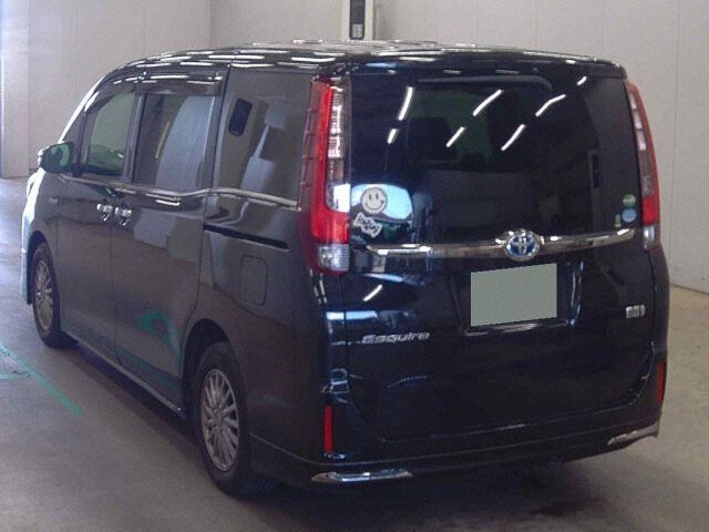 2016 Toyota Esquire HVGI Black Tailor auction photo 2