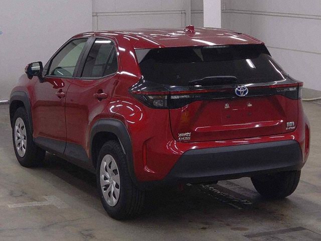 2022 Toyota Yaris Cross ハイブリッドX 4WD auction photo 2