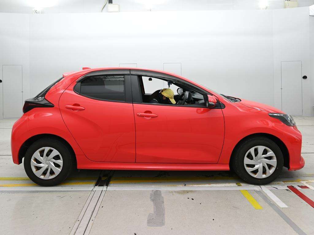 2021 Toyota Yaris G auction photo 3