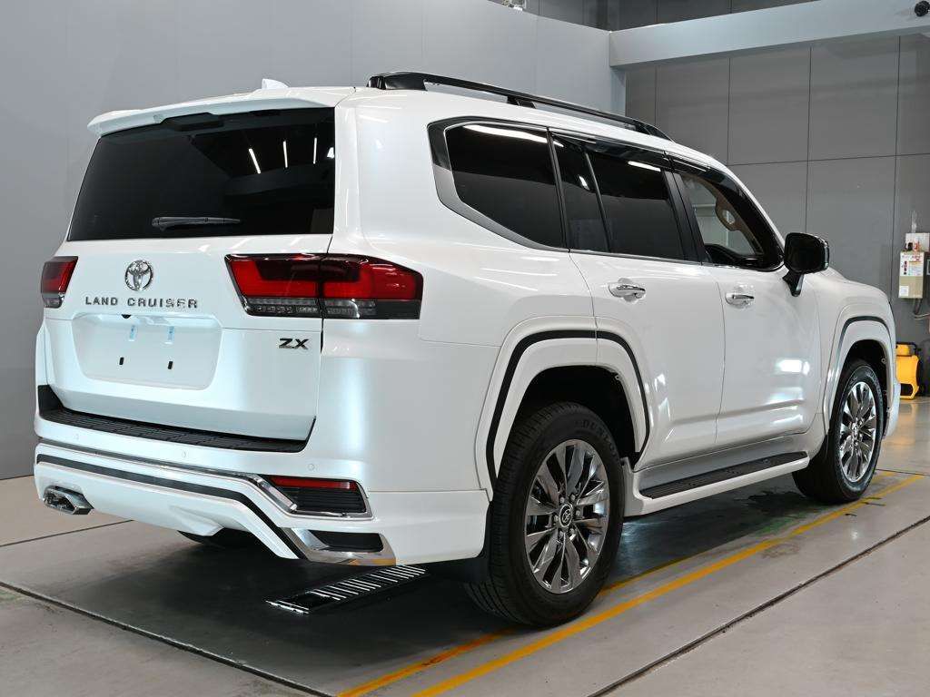 2025 Toyota Land Cruiser ZX 4WD auction photo 2