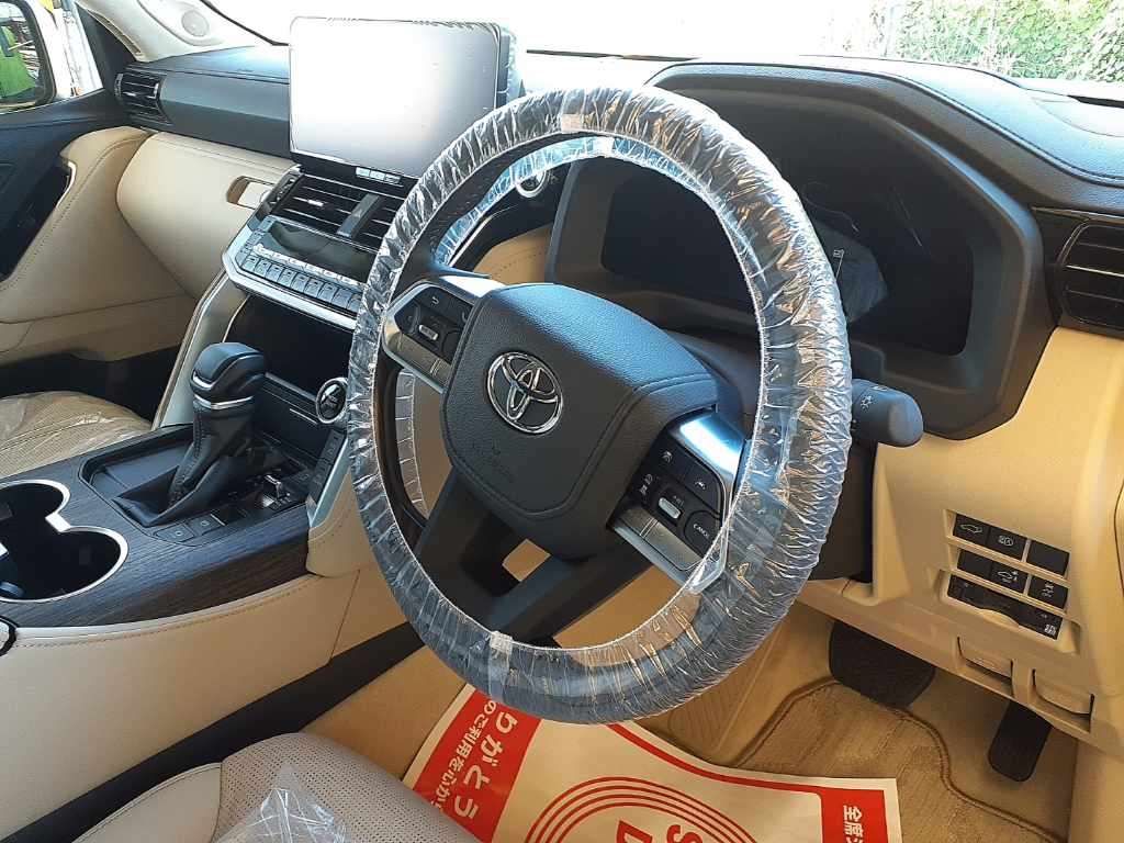 2025 Toyota Land Cruiser ZX 4WD auction photo 9