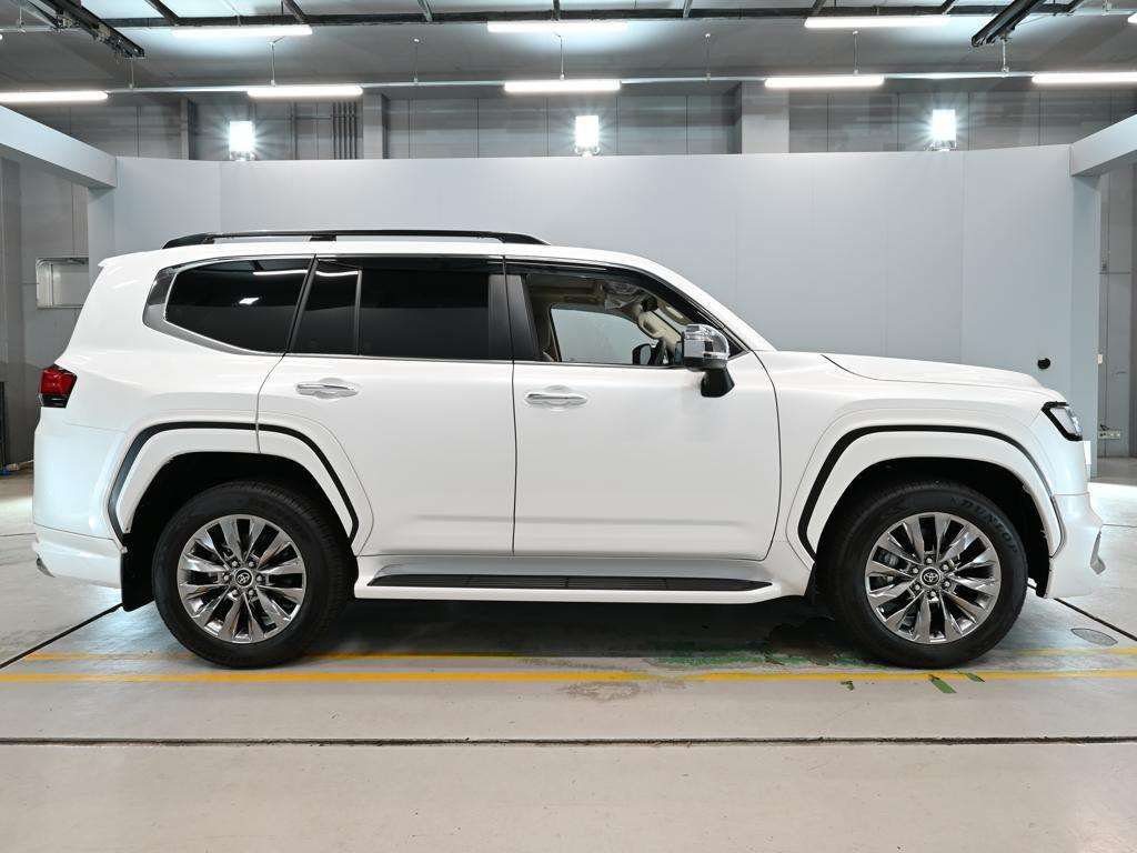2025 Toyota Land Cruiser ZX 4WD auction photo 3