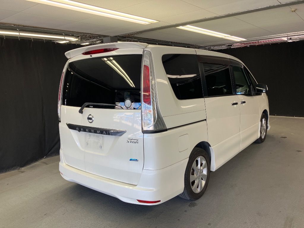 2011 Nissan Serena HWS Vセレクション auction photo 4