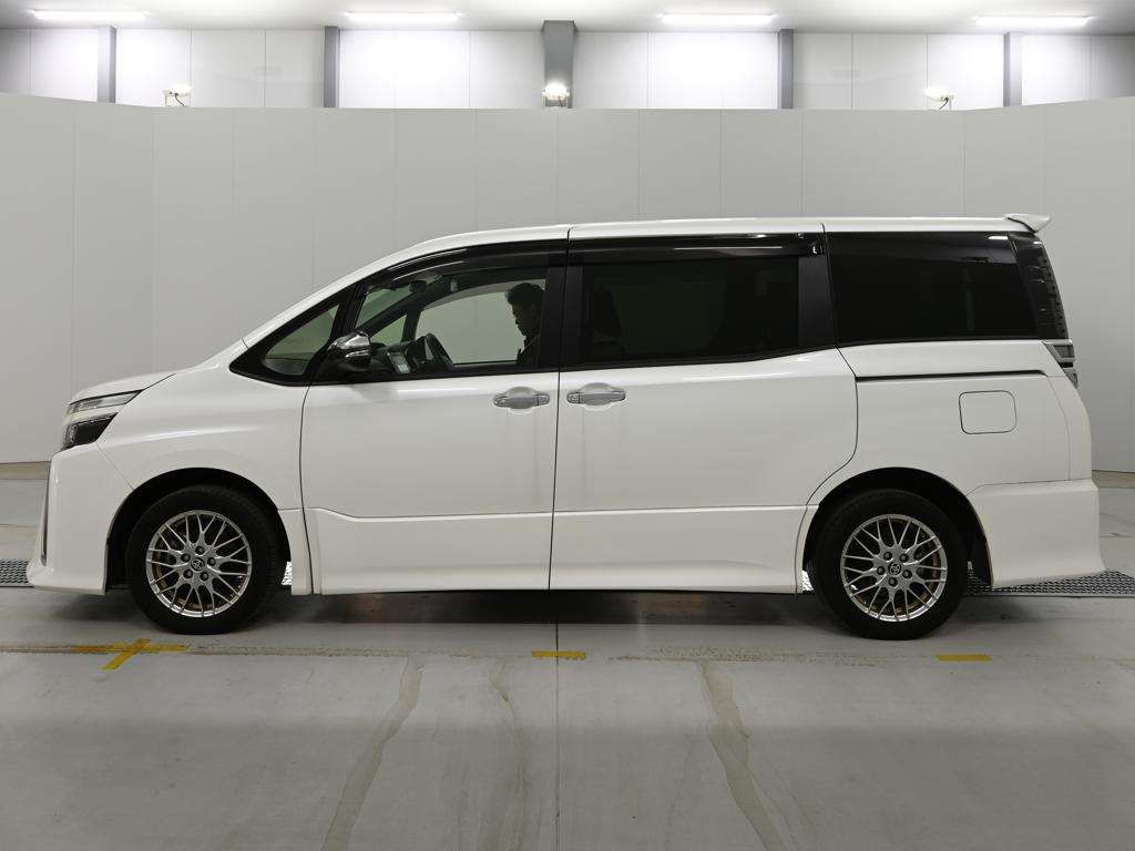2021 Toyota Voxy ハイブリッドZS キラメキ3 auction photo 4