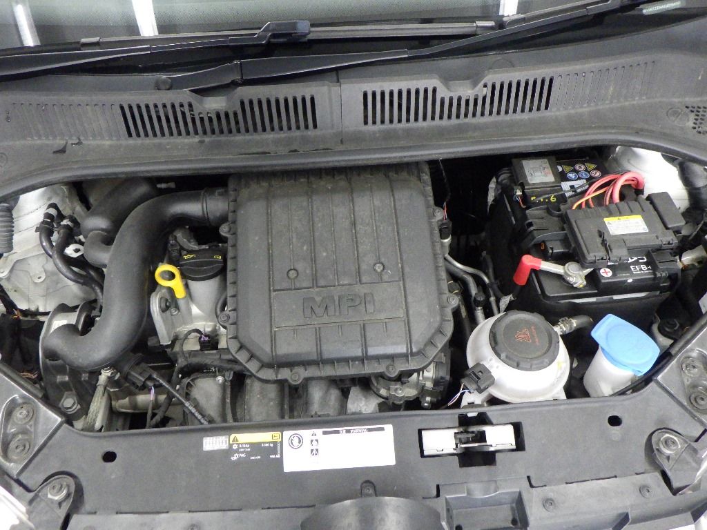 2018 Volkswagen アップ 5D Move up! auction photo 10