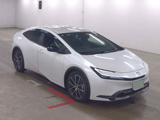 Japan Auction Vehicles 8 2025 Toyota Prius G auction photo