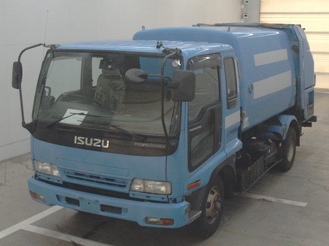 Japan Auction Vehicles 10 2006 Isuzu Forward 塵芥車 auction photo