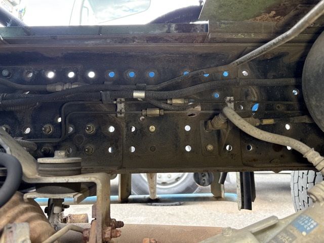 2009 Isuzu Forward ミキサー auction photo 17
