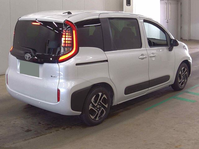 2026 Toyota Sienta ハイブリッドZ auction photo 5