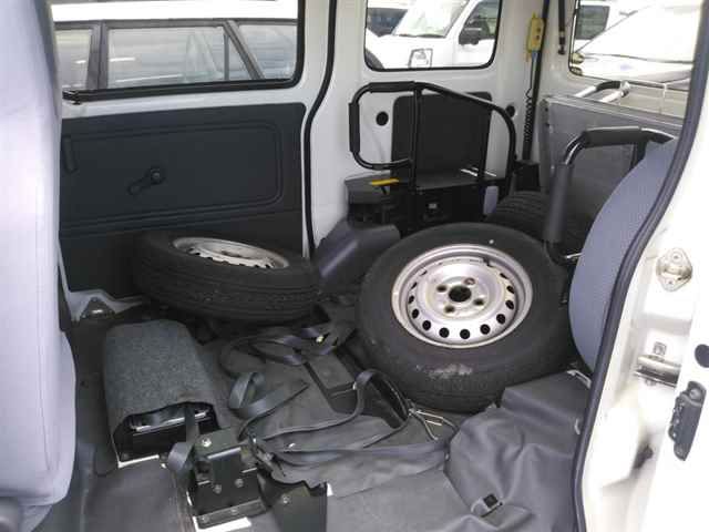 2007 Daihatsu Hijet 4WD クルマイス イドウシャ auction photo 9