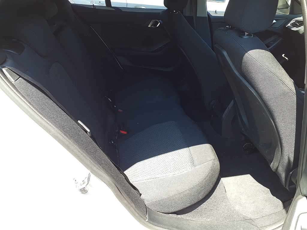 2020 BMW 1 Series 118i auction photo 10