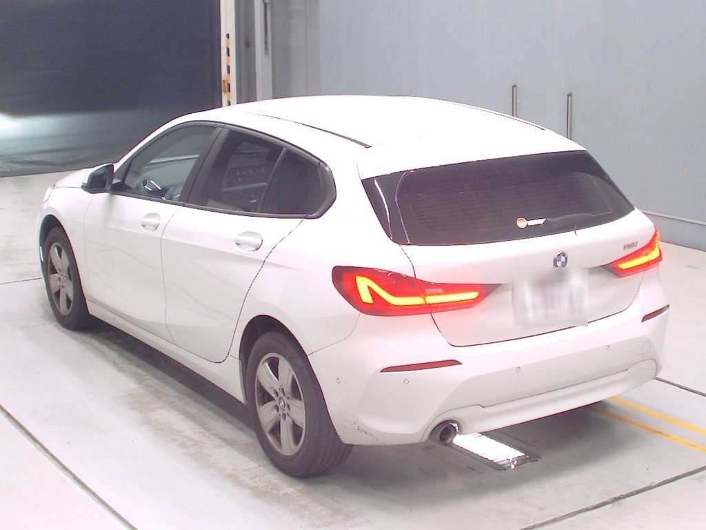 2020 BMW 1 Series 118i auction photo 6