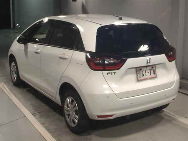 2021 Honda Fit 4WD ホンダセンシング auction photo 2