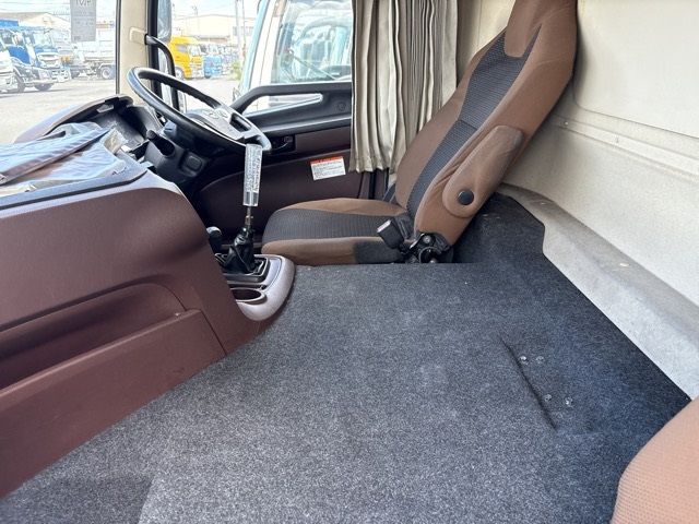 2018 Hino Profia ホロウイング auction photo 5