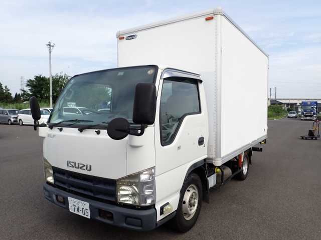 Japan Auction Vehicles 11 2012 Isuzu Elf 1.5t パネルバン auction photo
