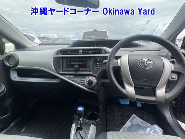 2013 Toyota Aqua S auction photo 3