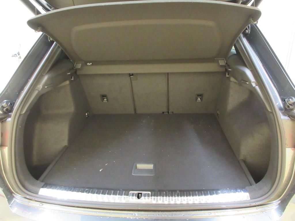 2022 Audi Q3 35TFSI S-Line auction photo 8