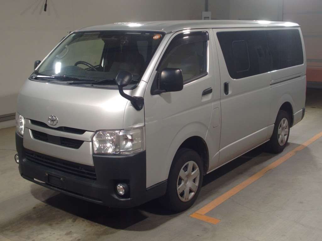 Japan Auction Vehicles 4 2021 Toyota Hiace ロングジャストローDX auction photo