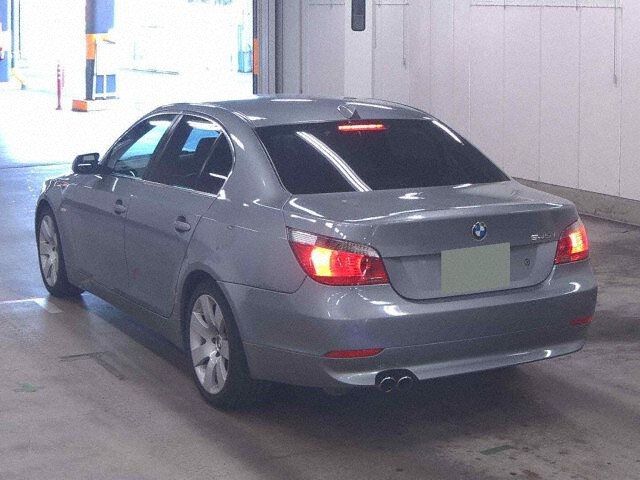 2004 BMW 5 Series 545I auction photo 2