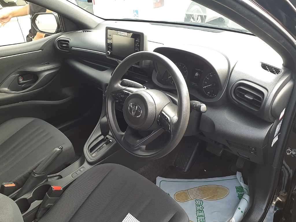 2023 Toyota Yaris X スマートエントリーパッケージ auction photo 9