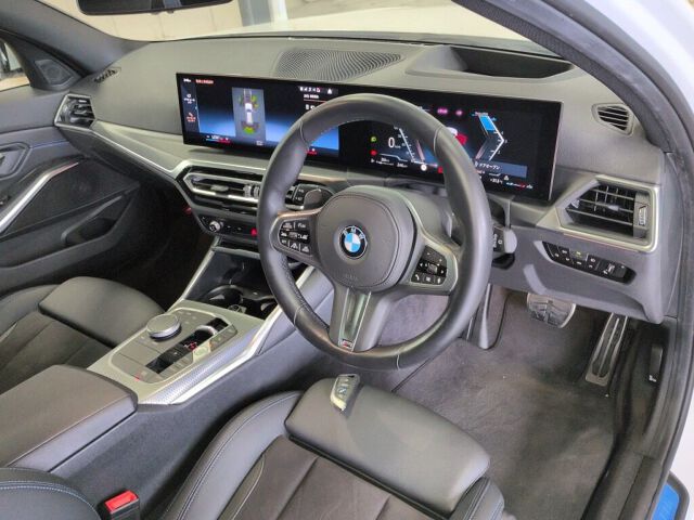 2022 BMW 3 Series 320DXDRツリMスポ 4WD auction photo 3