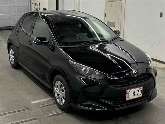 Japan Auction Vehicles 10 2022 Toyota Yaris G 4WD auction photo