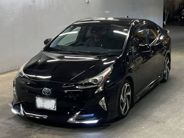 Japan Auction Vehicles 7 2016 Toyota Prius A auction photo