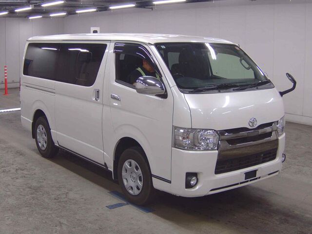 2018 Toyota Hiace L Super GL Dark 4WD Japan auction vehicle