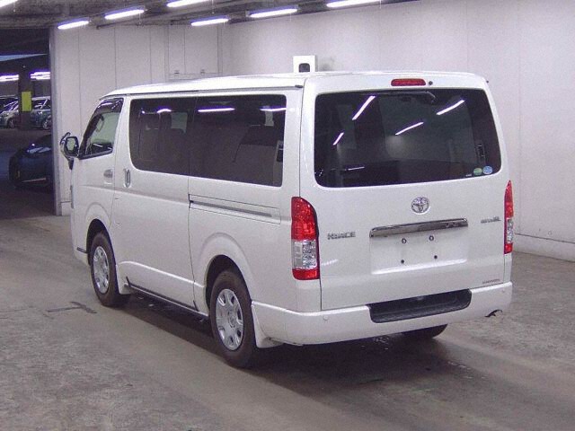 2018 Toyota Hiace L Super GL Dark 4WD auction photo 2